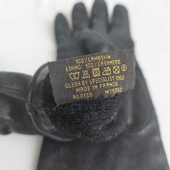 Louis Vuitton womens black leather gloves - Picture 4 of 4